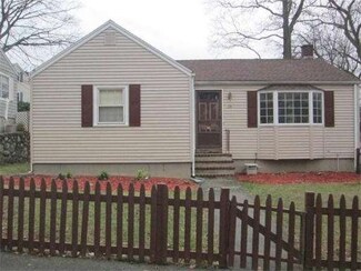 15 Lendell Rd, Lynn, MA 01905
