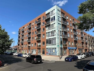 136-21 Latimer Place Unit 5H+P16, Flushing, NY 11354