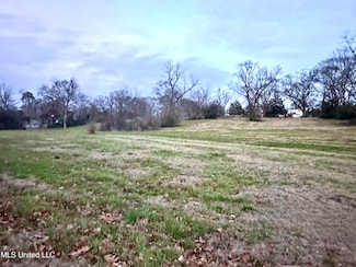 0 4th Ave SW, Magee, MS 39111