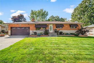 2312 Stanford Dr, Wickliffe, OH 44092