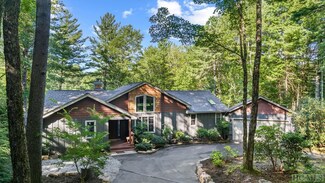 522 Toxaway Ct, Lake Toxaway, NC 28747