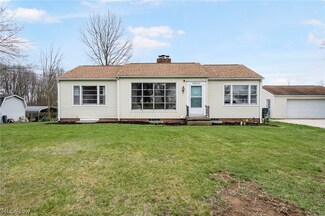 6110 Bosford St SW, Navarre, OH 44662