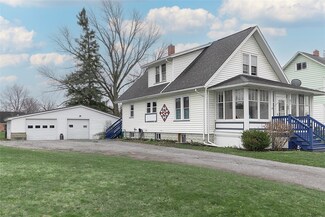 21 Orchard St, Perry, NY 14530