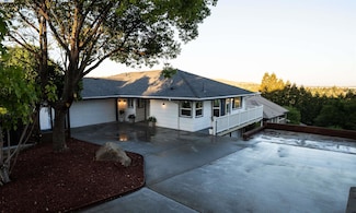 675 Hillside Dr, Fairfield, CA 94533