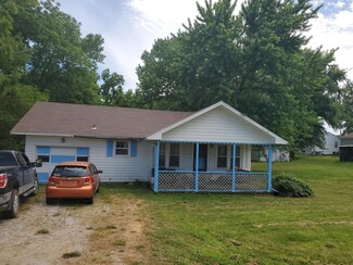 728 E Morrow St, Marshall, MO 65340