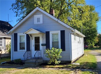 734 C St, Lorain, OH 44052