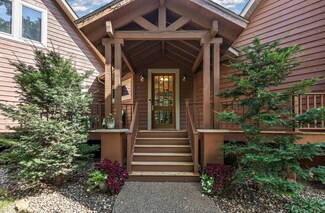 274 Saddle Ridge Ln, River Falls, WI 54022