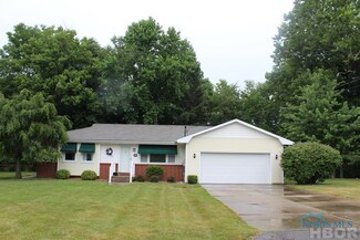 375 Hilltop Dr, Upper Sandusky, OH 43351