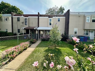 5646 Rural St, Pittsburgh, PA 15206