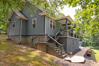 1694 Morris Branch Rd, Meadow Bridge, WV 25976