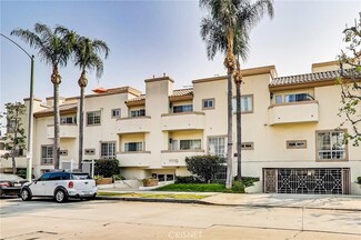 11110 Camarillo St Unit 122, Toluca Lake, CA 91602