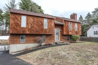 30 Priscilla Cir, Manchester, NH 03103