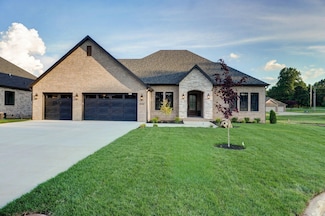 5030 E Swale Ct, Springfield, MO 65802