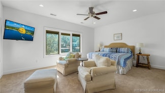 394 Woodland Heights Dr, Sunrise Beach, MO 65079