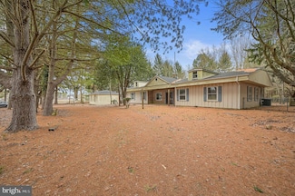 1868 Vandyke Greenspring Rd, Smyrna, DE 19977