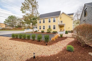 238 Western Ave Unit A, Essex, MA 01929