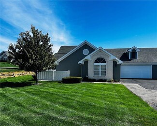 7101 Meadow View St, Shawnee, KS 66227