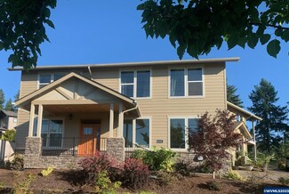 4050 SW Country Club Dr, Corvallis, OR 97333