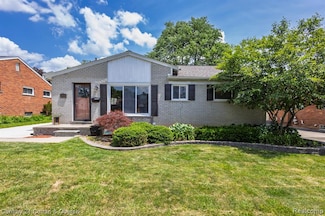 32204 Leelane, Farmington, MI 48336