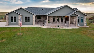 678 60th Ave SW, Beulah, ND 58523