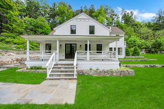 153 Valley Forge Rd, Weston, CT 06883