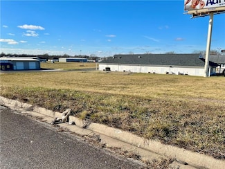 Lot 5 E Park Ln, Odessa, MO 64076