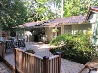 12325 Maplewood Ave, Edmonds, WA 98026