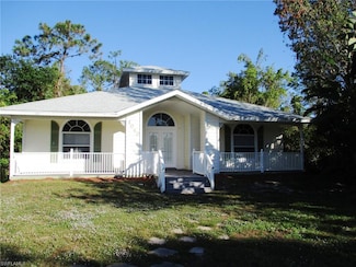1040 39th St SW, Naples, FL 34117
