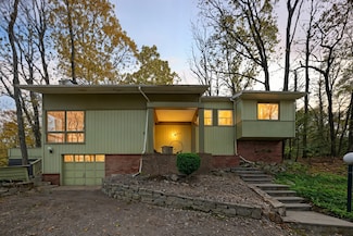 27 Carol St, Danbury, CT 06810