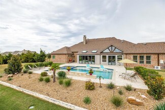 900 N Bluffview Dr, Lucas, TX 75002