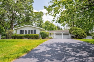 8676 Brittany Dr, Blue Ash, OH 45242
