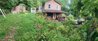 46 Birch Dr, Emmaus, PA 18049
