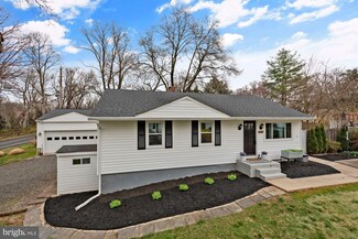 209 Maple St, Middleburg, VA 20117