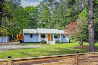 1033 Nash Rd, Ridgeville, SC 29472