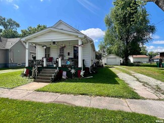 366 W 2nd St, Galesburg, IL 61401