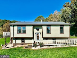32 Little Pond Ln, Frostburg, MD 21532