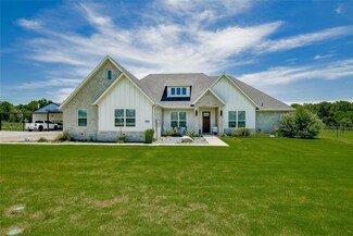 106 Katy Ranch Dr, Weatherford, TX 76085