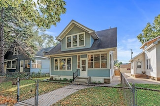4339 Girard Ave N, Minneapolis, MN 55412