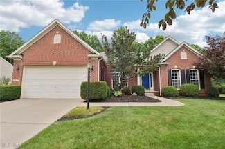 683 Chilham Cir, Uniontown, OH 44685