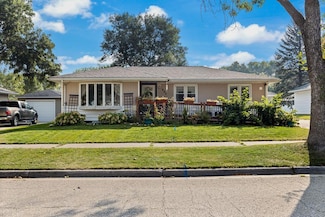 805 Brian St, Marshall, MN 56258