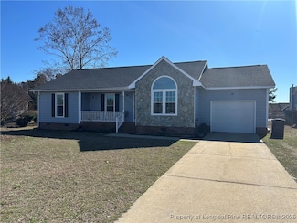 811 Brownsboro Place, Hope Mills, NC 28348