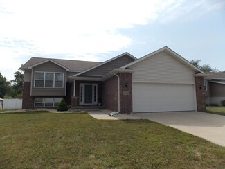 3118 170th Dr, Hammond, IN 46323