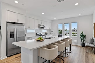 536 Caleigh Ln, Costa Mesa, CA 92627