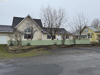 422 NW 2nd St, Goldendale, WA 98620