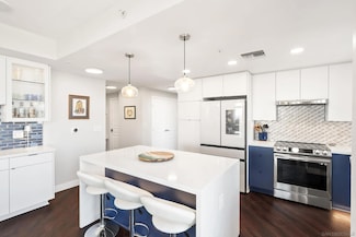 555 Front St Unit 1302, San Diego, CA 92101