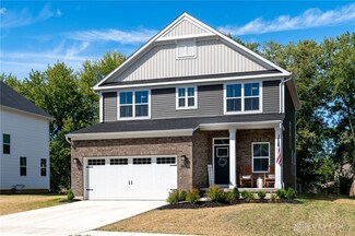 1715 Highlander Dr, Xenia, OH 45385