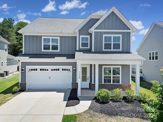 1358 Cedardale Ln, Denver, NC 28037