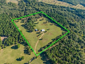 3400 Pony Rd, Gilmer, TX 75644