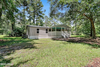 62 Laurel St E, Beaufort, SC 29906