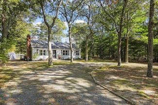 36 Race Ln, Sandwich, MA 02563